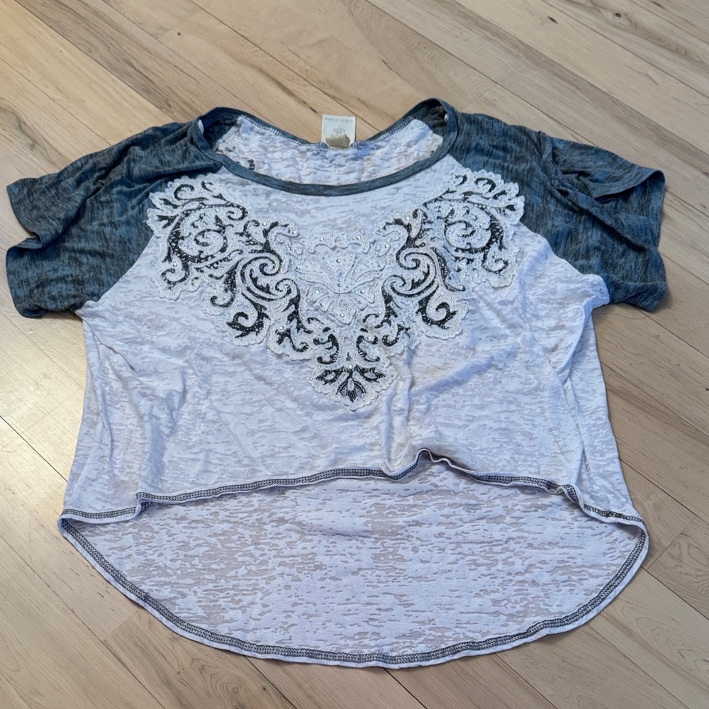 Vocal Top T-Shirt Lace Applique, High-Low Burn-Out Tee-Y2K-Western-XL